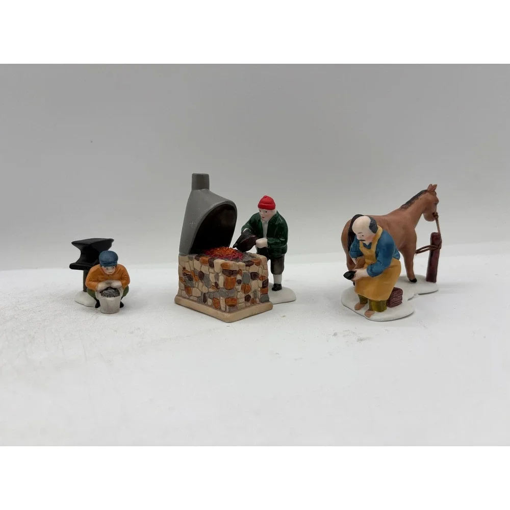 Department 56 1987 Vintage Heritage Village Collection Blacksmith 5934-0 Retired